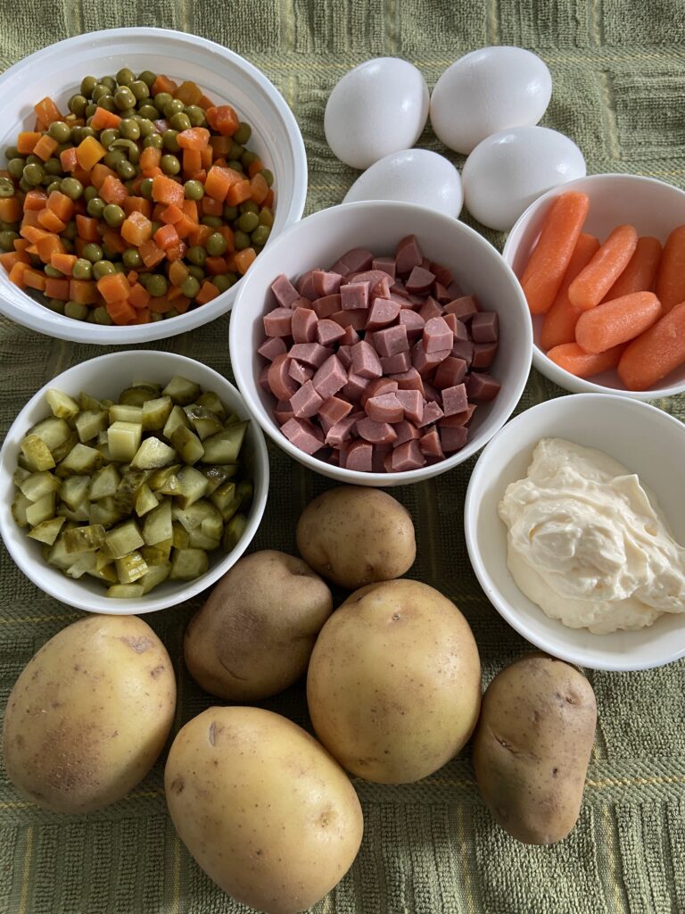 potato salad ingredients
potatoes
eggs
carrots
peas
mato