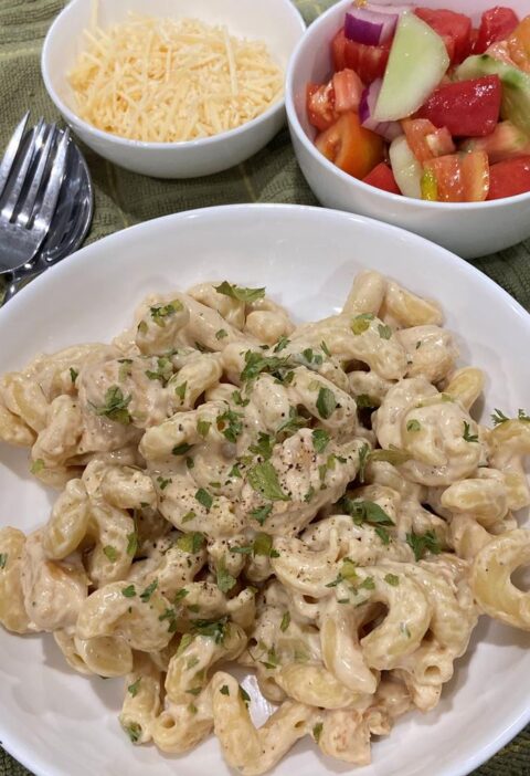 easy alfredo pasta creamy alfredo chicken pasta