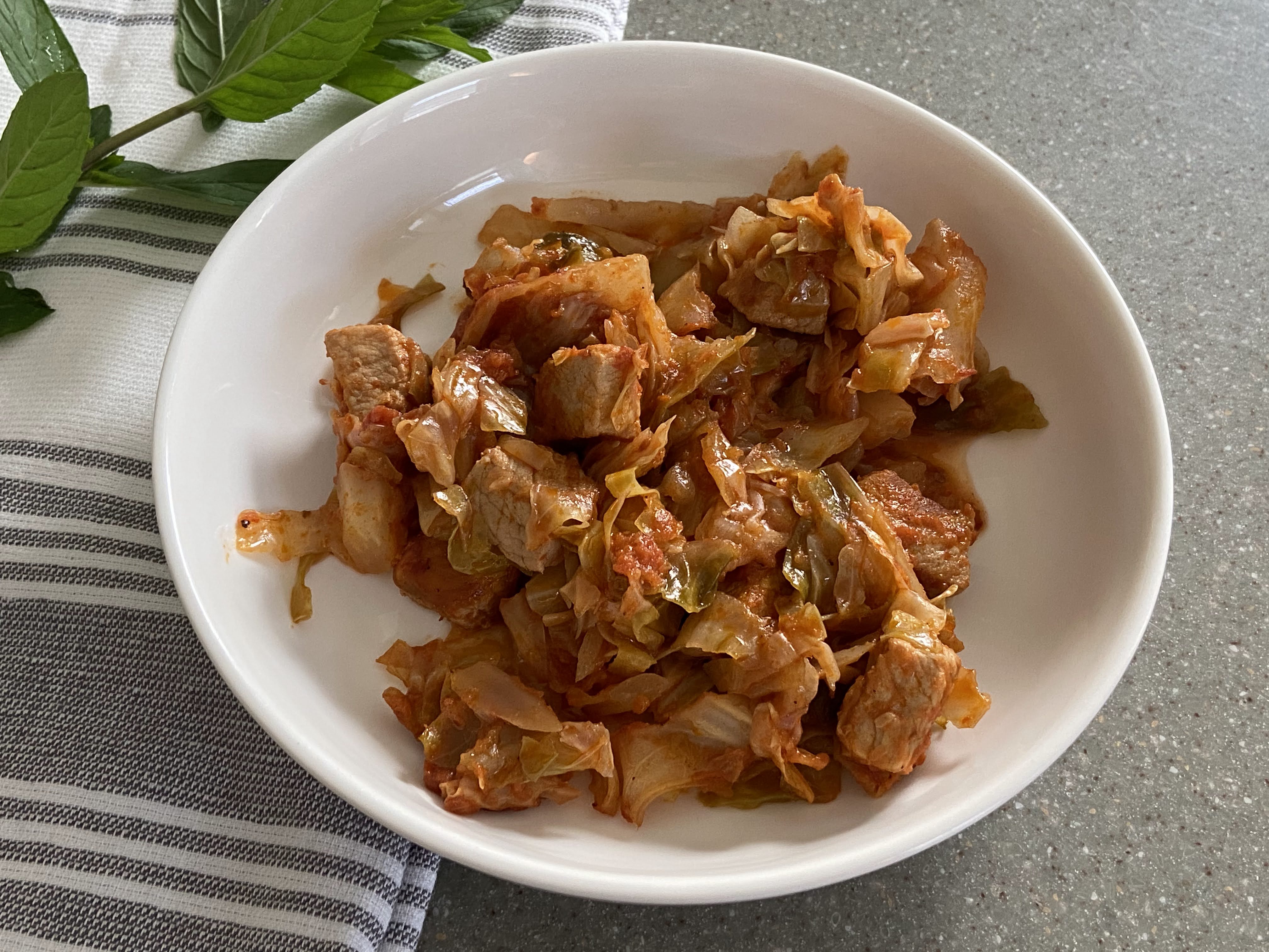 stewed cabbage with pork
