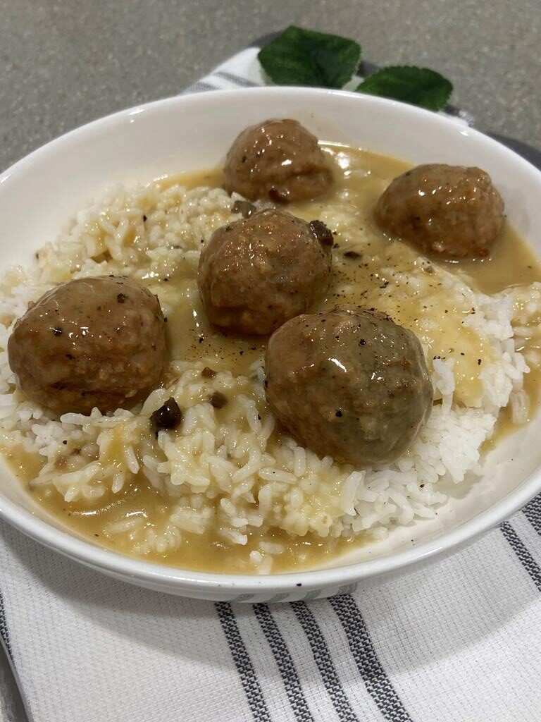 Slow cooker Swedish meatballs