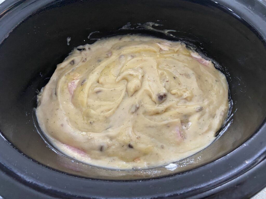 pork chops
slow cooker
crockpot
creamy pork chops