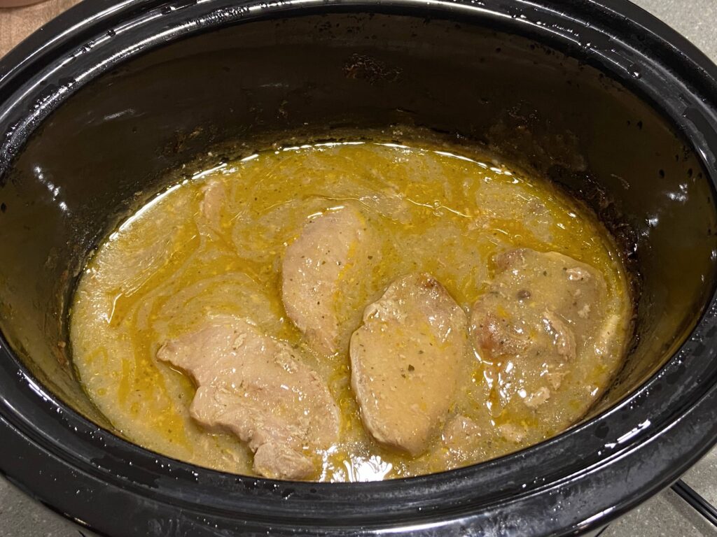 pork chops
slow cooker
crockpot
creamy pork chops